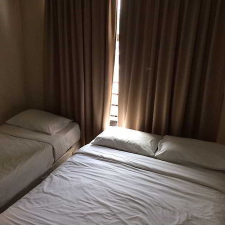 Hotel Zamburger Sg Bakap Kampong Gurun Екстер'єр фото