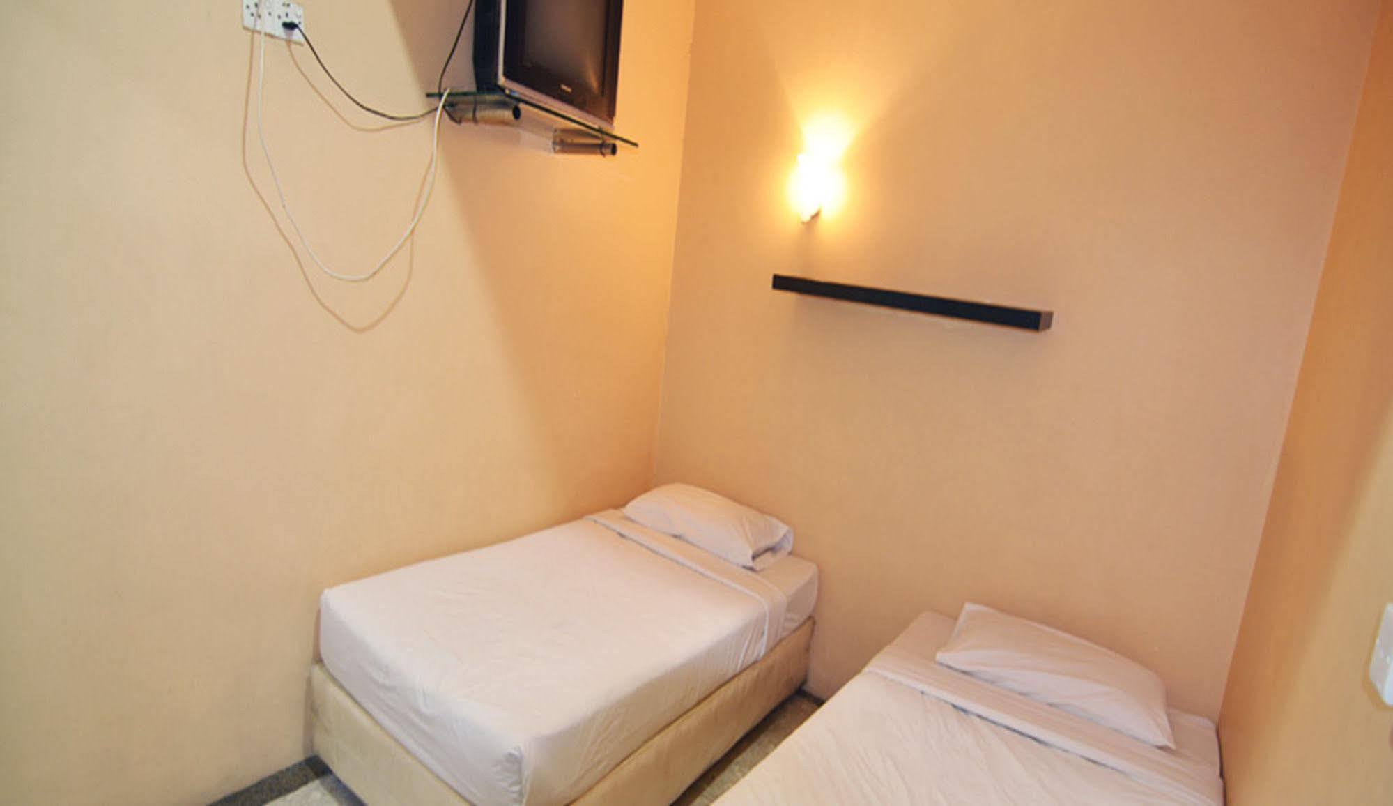 Hotel Zamburger Sg Bakap Kampong Gurun Екстер'єр фото